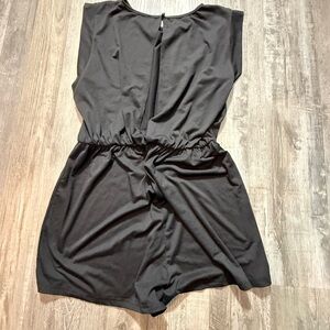 Black Jumpsuit with Relaxed Silhouette and Elastic Waist